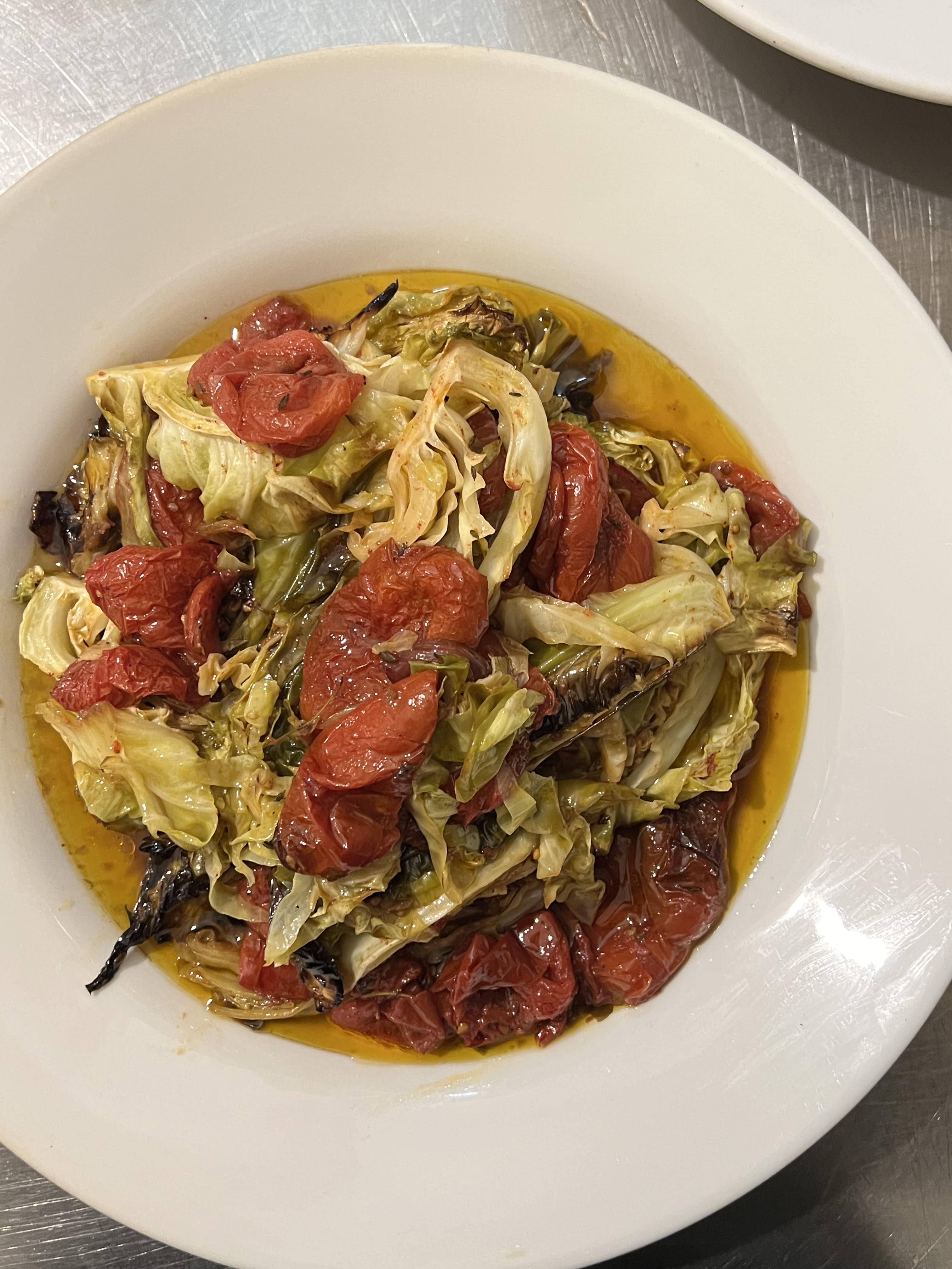 Cabbage steaks with confit tomatoes 12 pcs